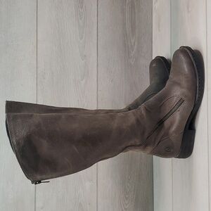 Born Women Tall Riding Boots Leather shoes sz 9